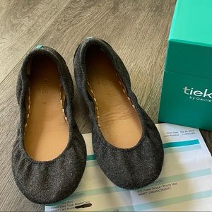 EUC Tieks by Gavrieli Greystone